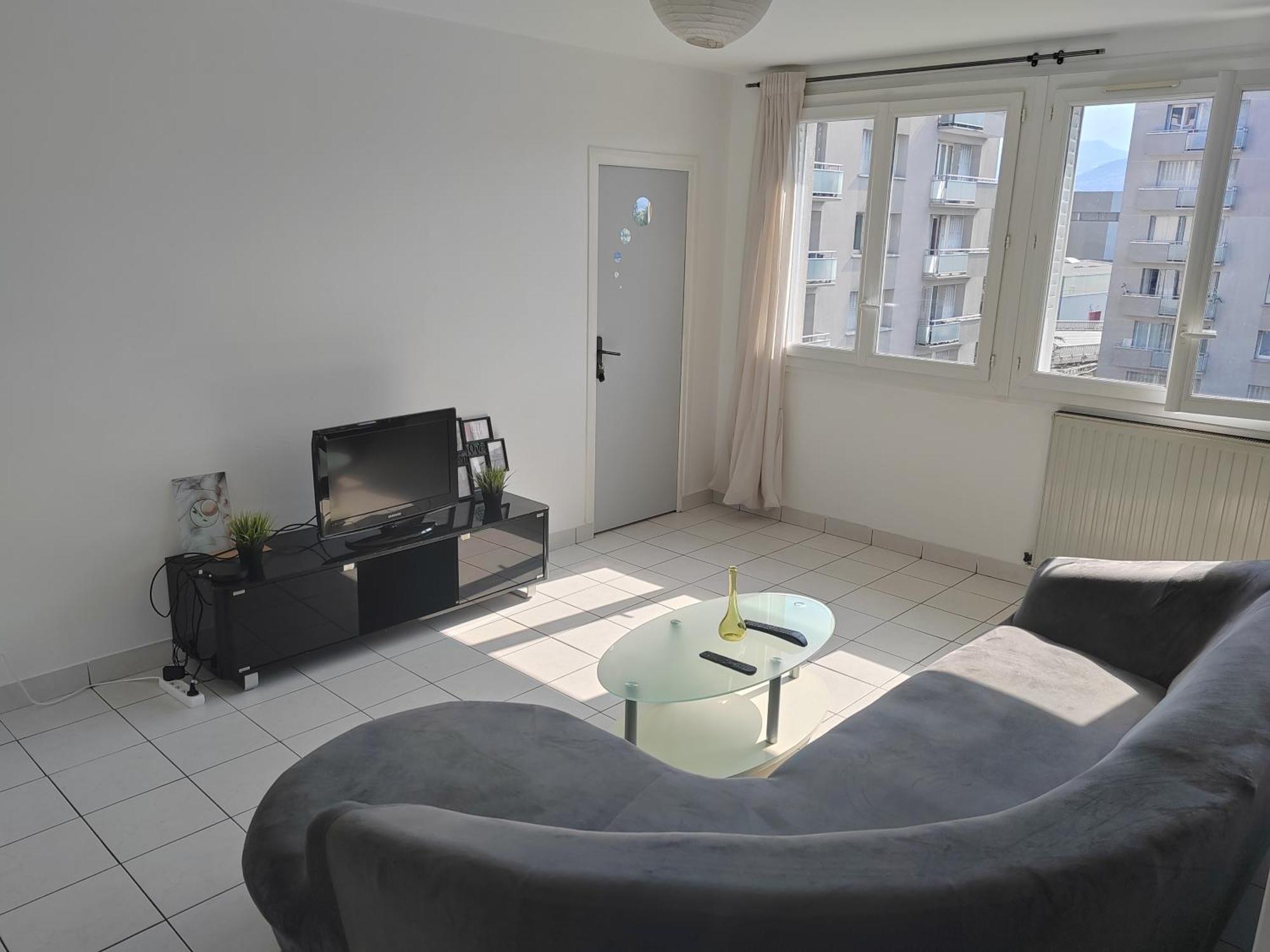 Une Chambre Dans Appartement Partage, Grenoble A 8 Min Du Centre-Ville Екстериор снимка