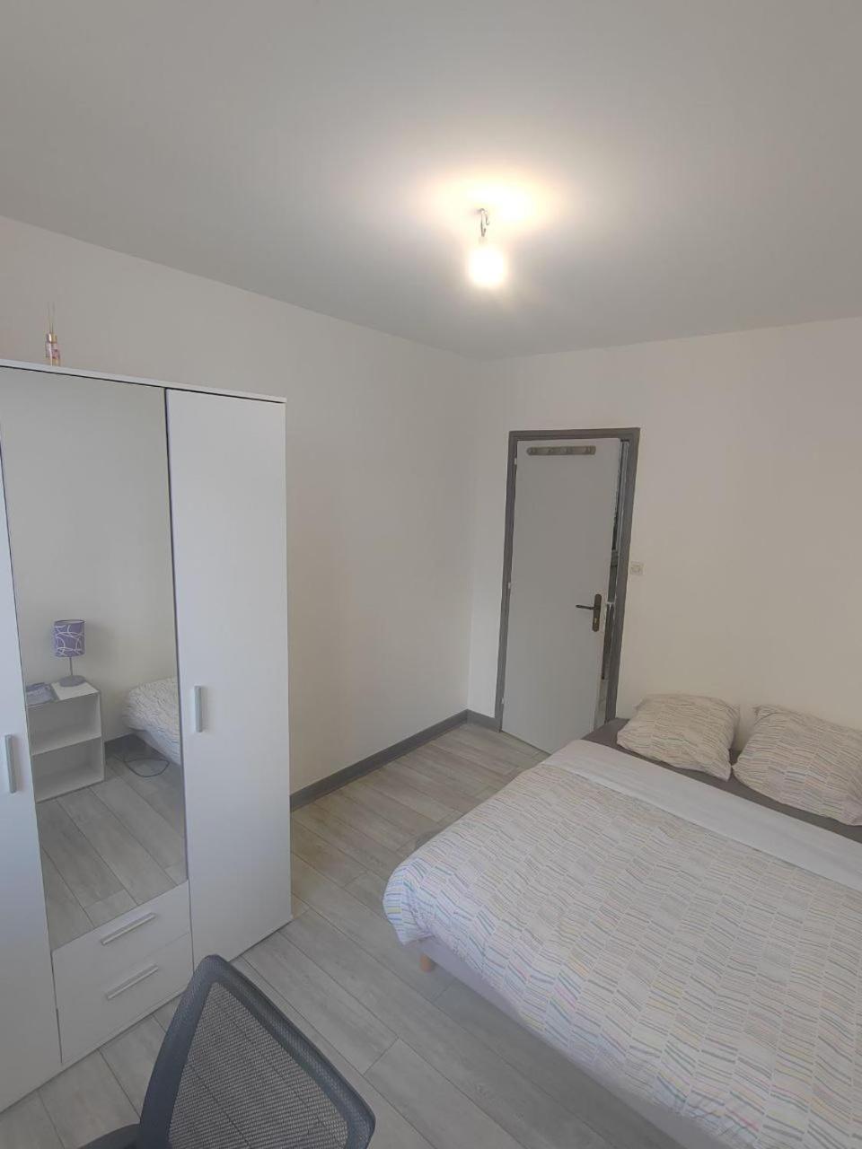 Une Chambre Dans Appartement Partage, Grenoble A 8 Min Du Centre-Ville Екстериор снимка