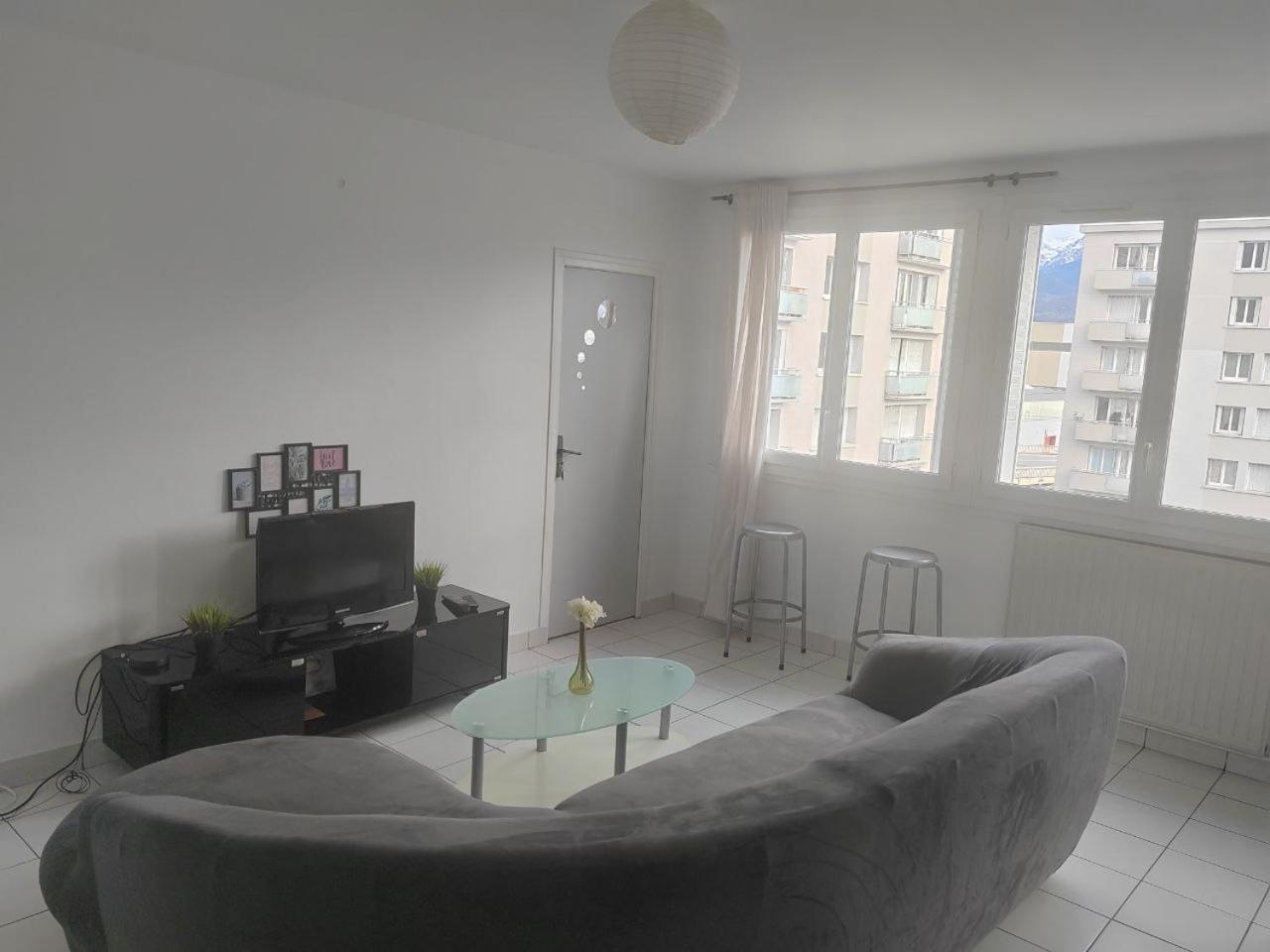 Une Chambre Dans Appartement Partage, Grenoble A 8 Min Du Centre-Ville Екстериор снимка